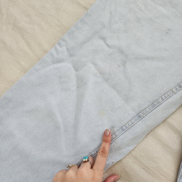 Vintage light wash high waisted jeans 32 inch waist - Picture 7 of 9